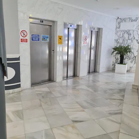 Alco Apartamentos: Playmon Park アパート *