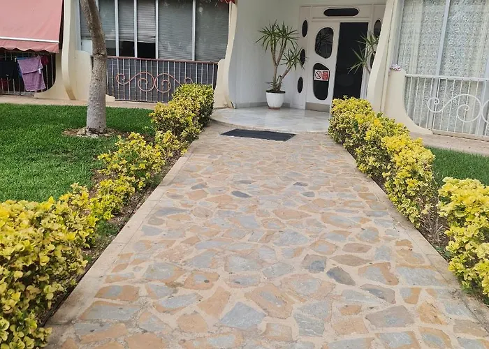 Alco Apartamentos: Playmon Park